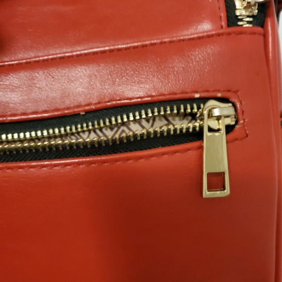 Red Faux Leather Shoulder Bag Cross Body Purse - Picture 10 of 16